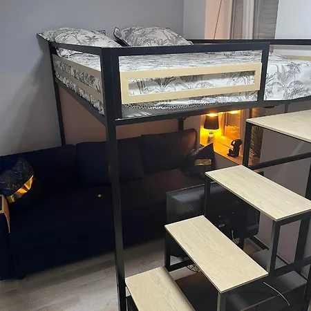 Апартаменты Mezzanine Hyper Centre